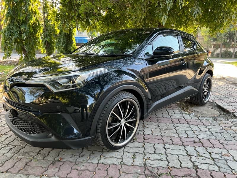 Toyota C-HR 2019/24, S led, 4.5 grade, urgent sale 9