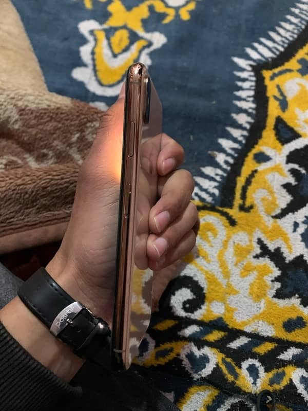 iPhone XS Max 1