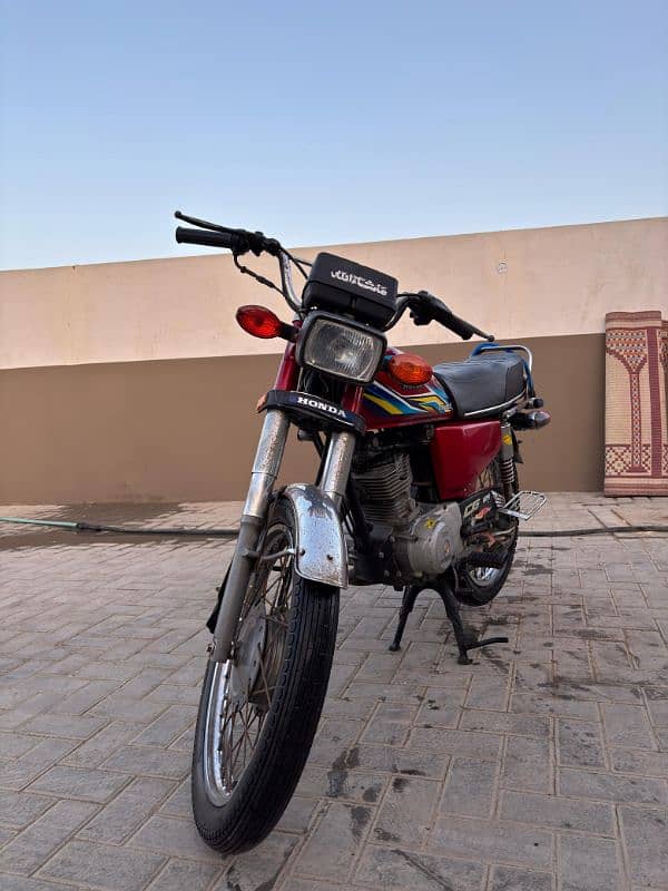 Honda CG125 17 model 2