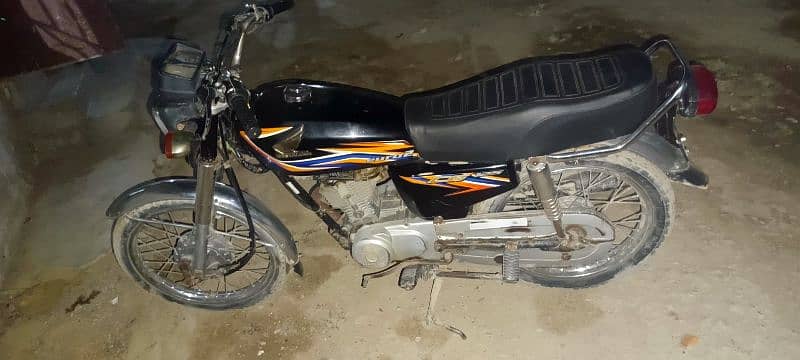 Honda 125 Karachi Number 2