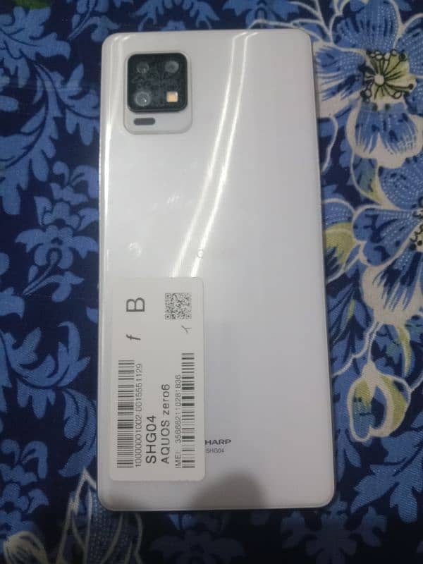 Aquos Zero 6  8/128 (non pta) 5