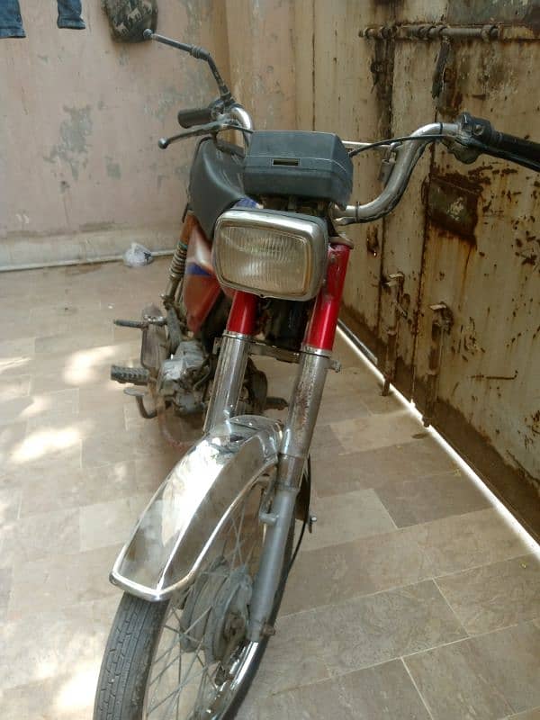 Honda CD 70 4