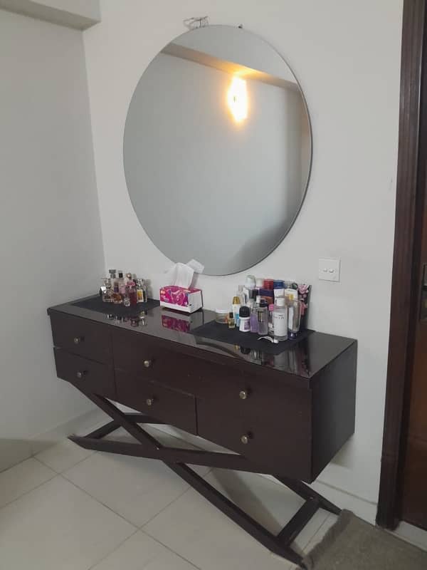 Dressing Table, Makeup Table, and Powder Table 0