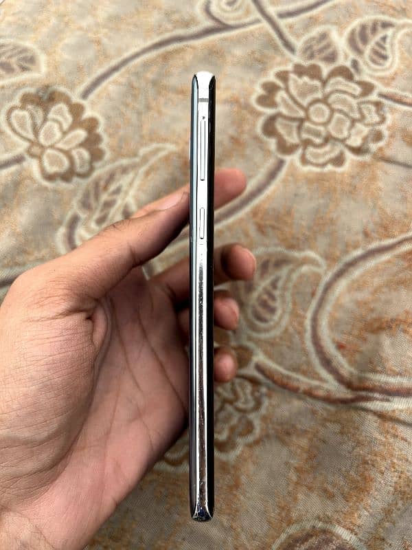 Samsung S10 (pta approved). . . . exchange with pixel 6 and iphone 11 7