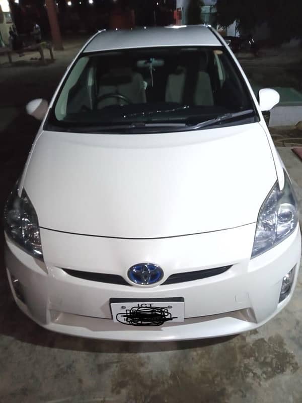 Toyota Prius 2011 3