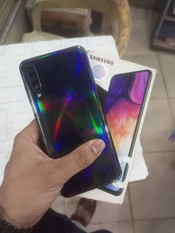 Samsung A50 Good condtion 4GB 128GB Seald set complet saman Pta aprove 1