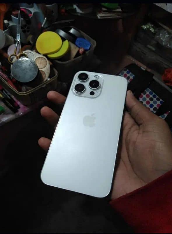 iphone 15 pro max 0