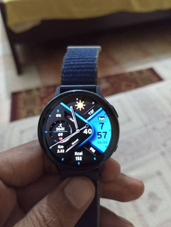 I am selling my Samsung watchactive 2 44 mm 1