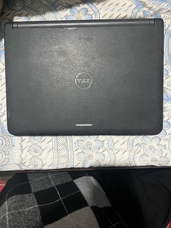 DELL latitude 3340 0