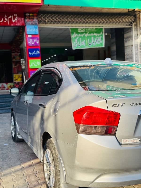 Honda City Aspire 1.5 Manual 4