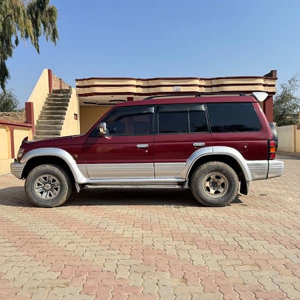 Mitsubishi Pajero 1992 0