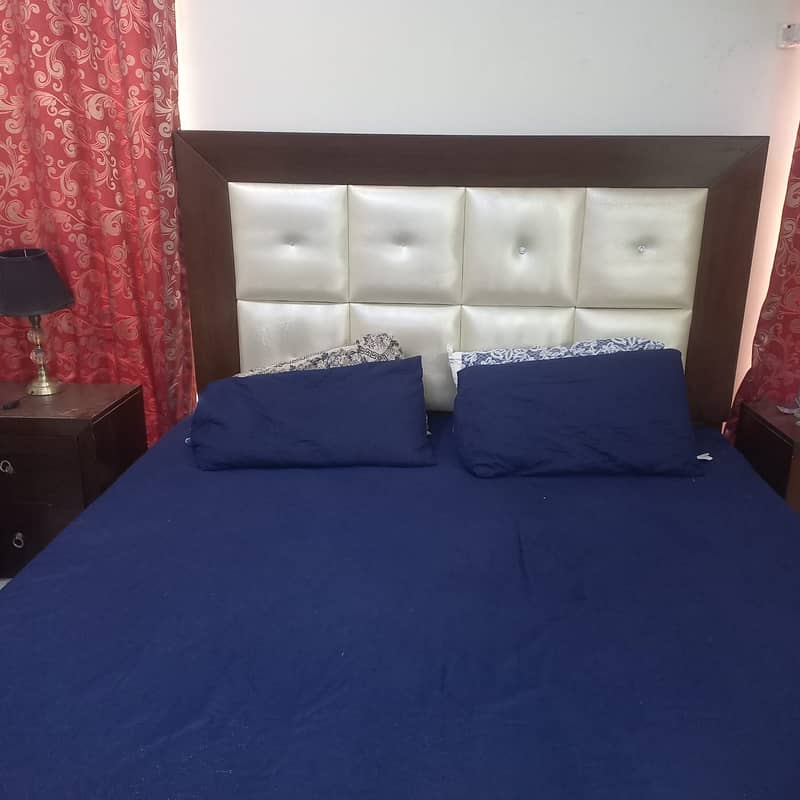 King bed, side tables and dressing table for sale 5