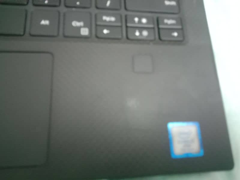 Dell XPS Laptop (03235540436) 1