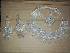 Four pic bridal set