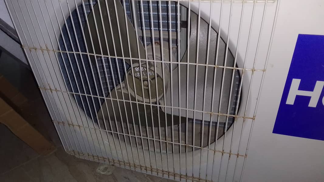 Haier used split ac in working condition ready to use 1