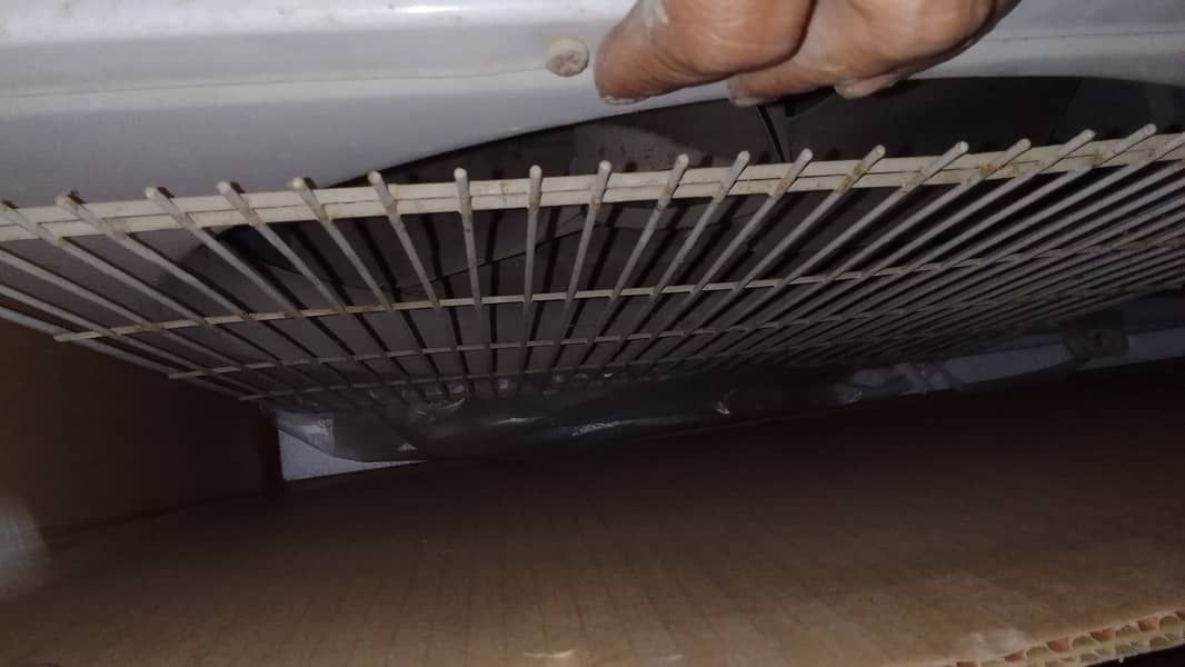 Haier used split ac in working condition ready to use 5