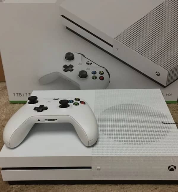 Xbox one s 10 game one controller 4k uhd blue ray supported 0