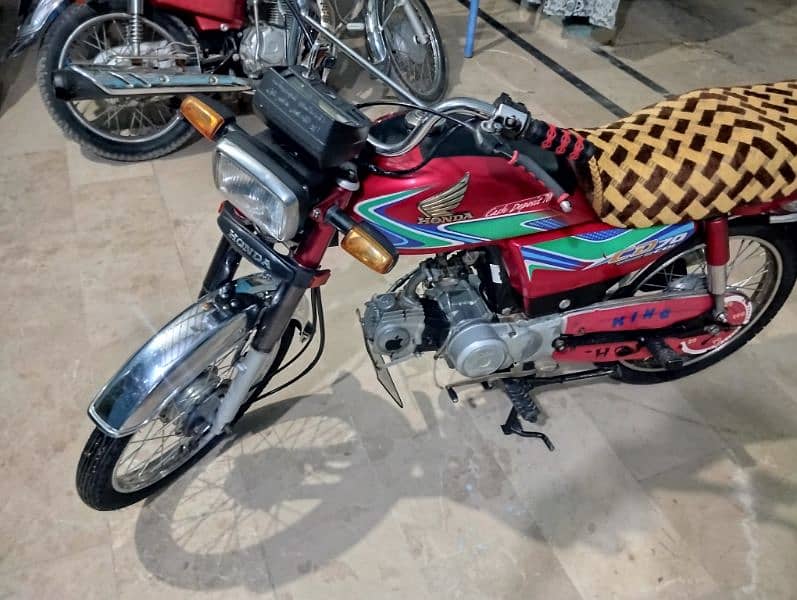 LIKE BRAND NEW BIKE 0346/ 33099 51 WhatsApp 0