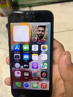 iPhone 7 128 gb pta approved black colour