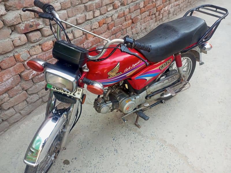 Honda CD70 2owner. 0