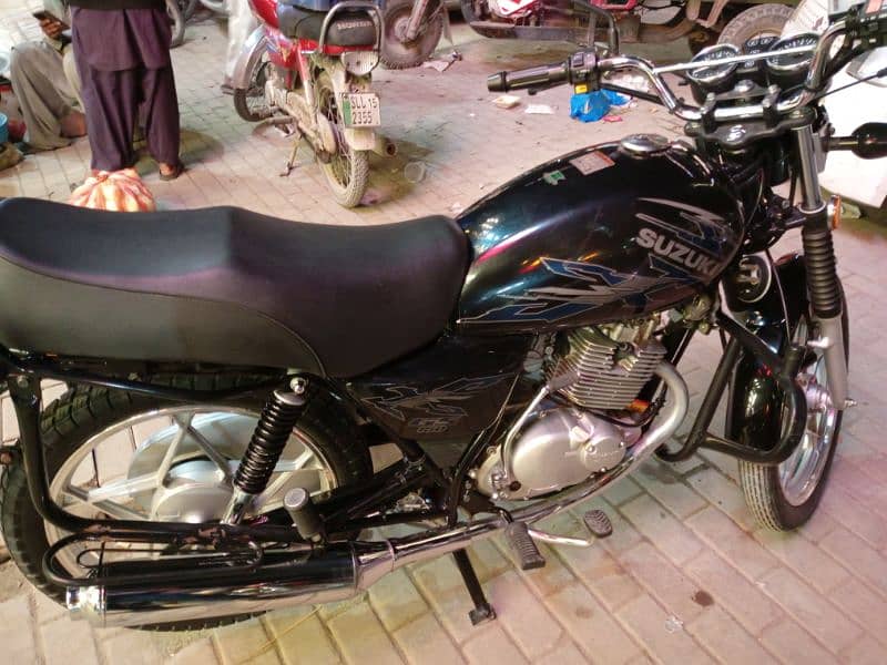 Suzuki gs150 2022 1