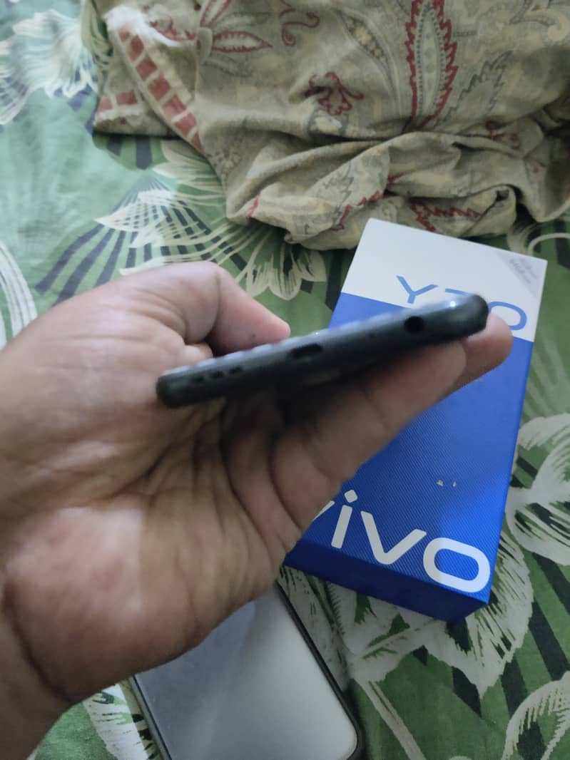 Vivo Y20 6