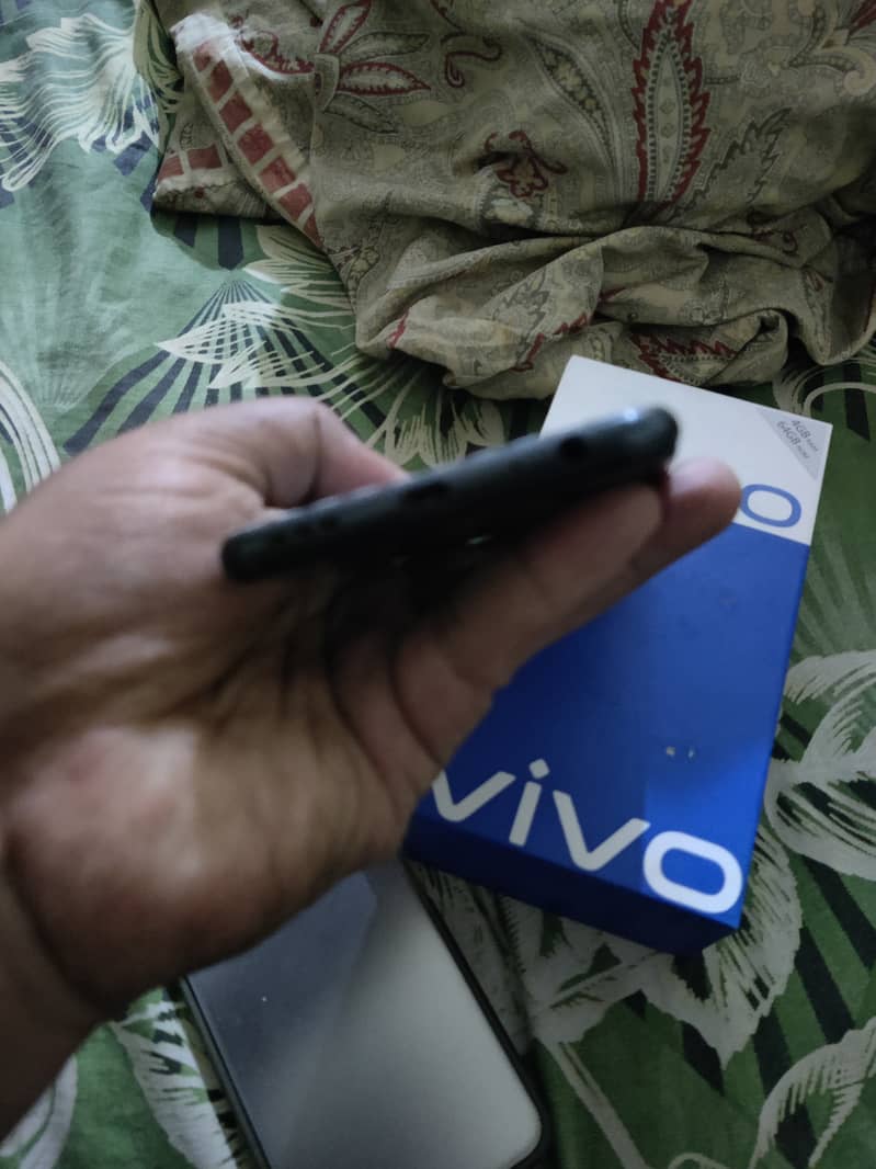 Vivo Y20 7