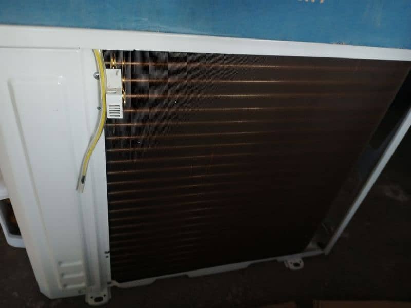 GREE 1 TON INVERTER 8