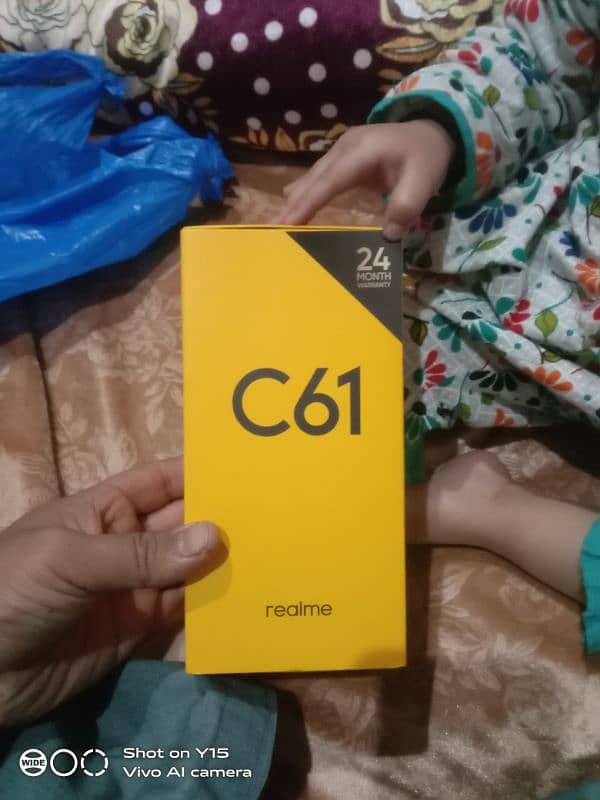 Realme C61 2