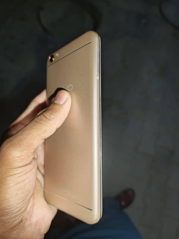 Vivo Y66 6Gb Ram 128 Gb Room Lush Condition 3