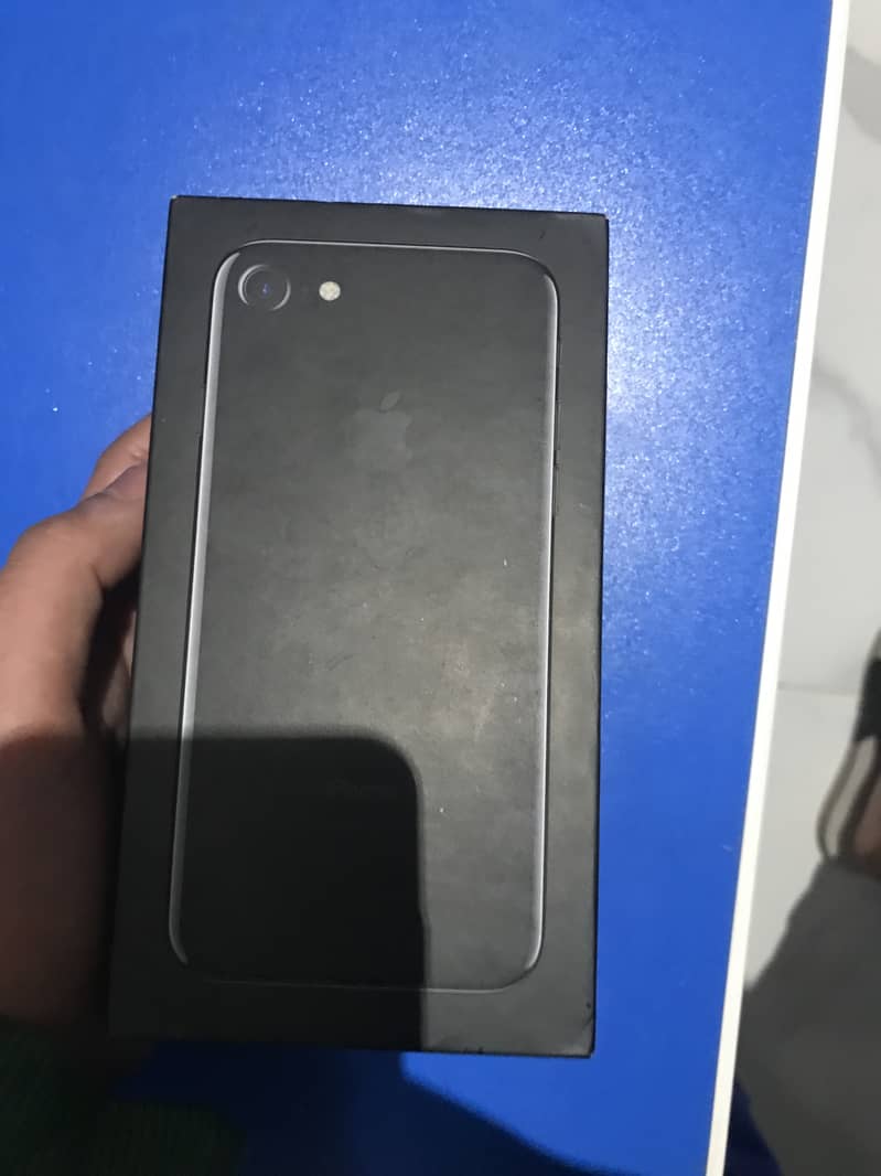 Apple iPhone 7 pta approved with box 32gb battery and panel change 5