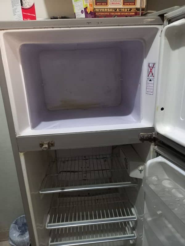 Singer Fridge For Sale 2