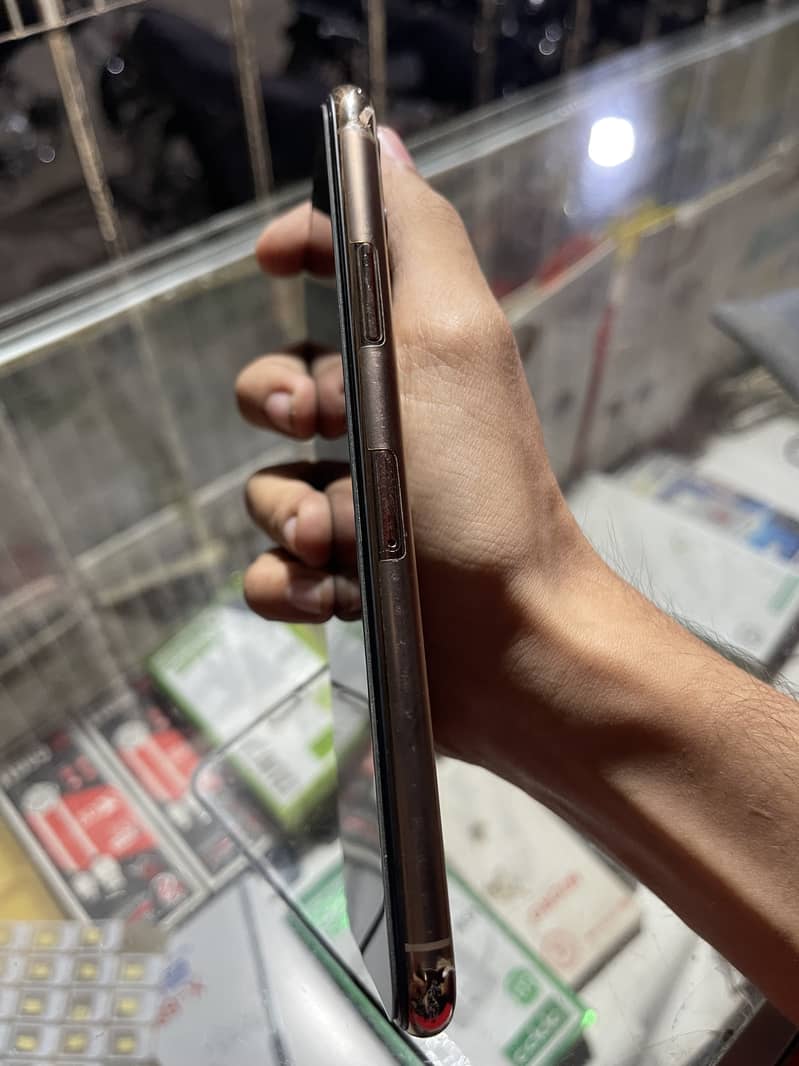 Apple iPhone 11 Pro Max Pta Approved 3