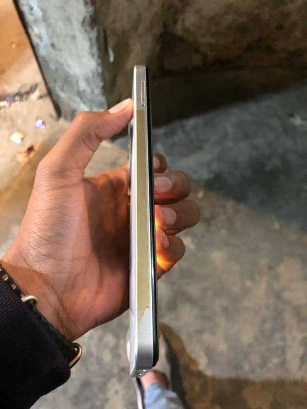 Infinix smart 8 pro 4/128 5