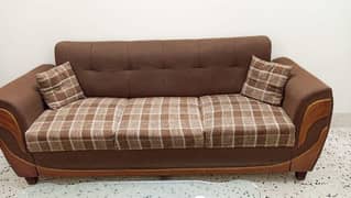 5 Seater Brand New Spring Padded Sofa with Pillows