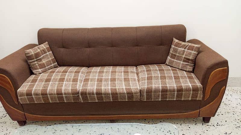 5 Seater Brand New Spring Padded Sofa with Pillows 0