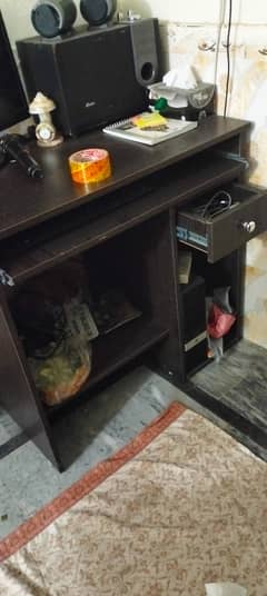 Computer table & Books rack