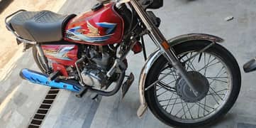 Honda 125 RED clr Fresh condition