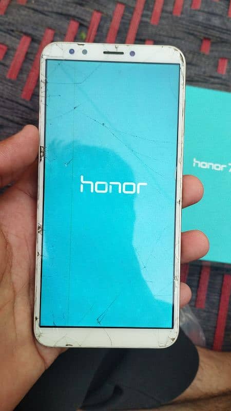 Honor 7c all okay 3gb 32gb box sath 4