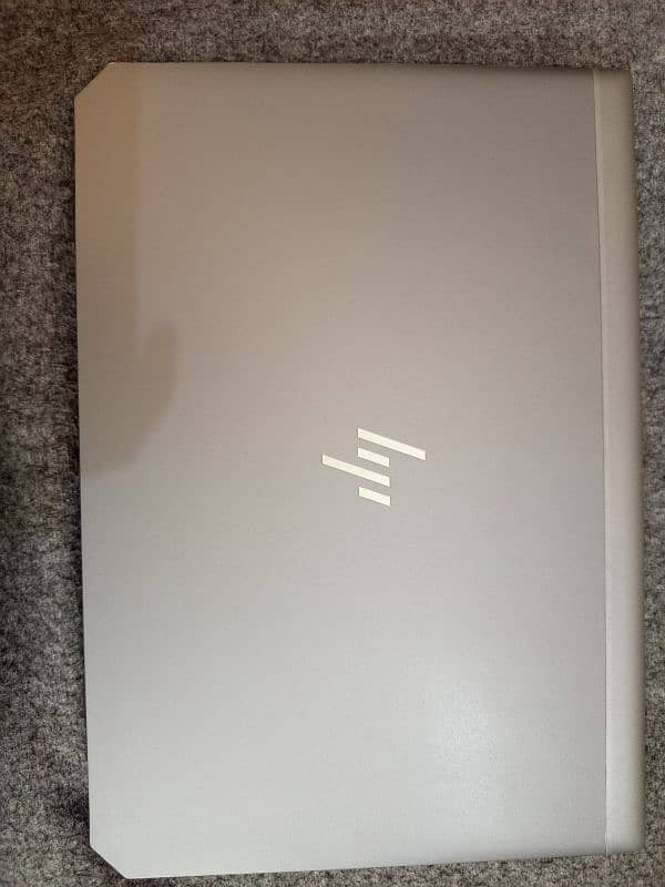 HP ZBOOK 1