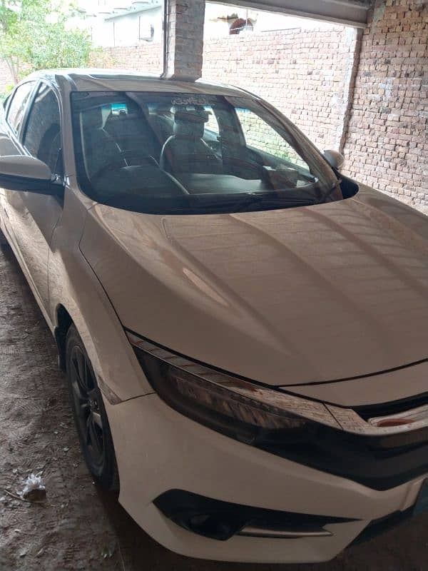 Honda Civic Oriel 2018 17