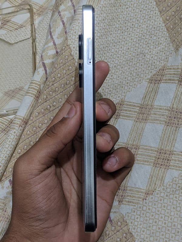 Tecno camon 20 8/256 lush condition 3