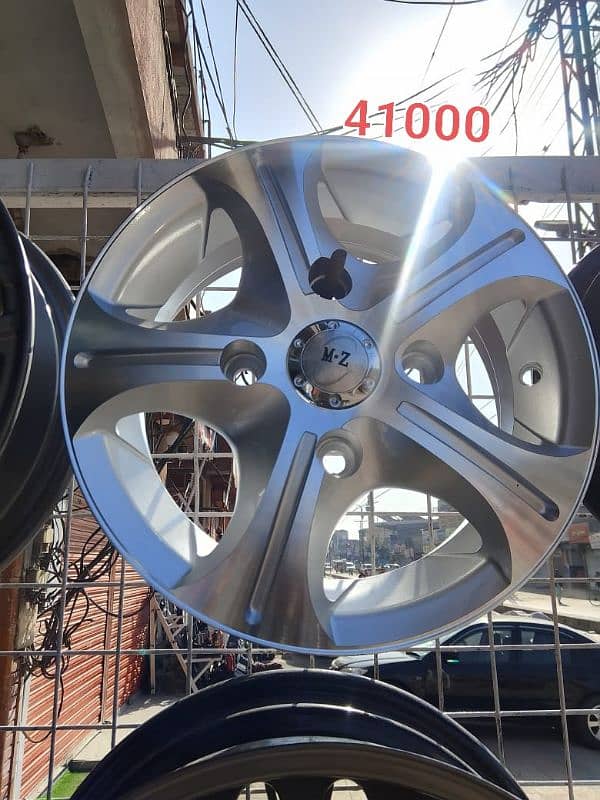 12, 13 size alloy rims. no damage and no repair.  Ph 03474640374 0