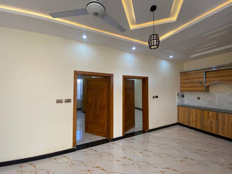 5 marla Luxurious House for Sale in Newcity Phase II, wahcantt 7