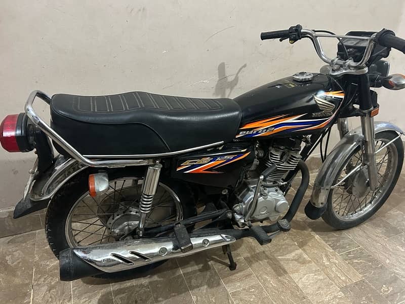 honda 125 multan number 3