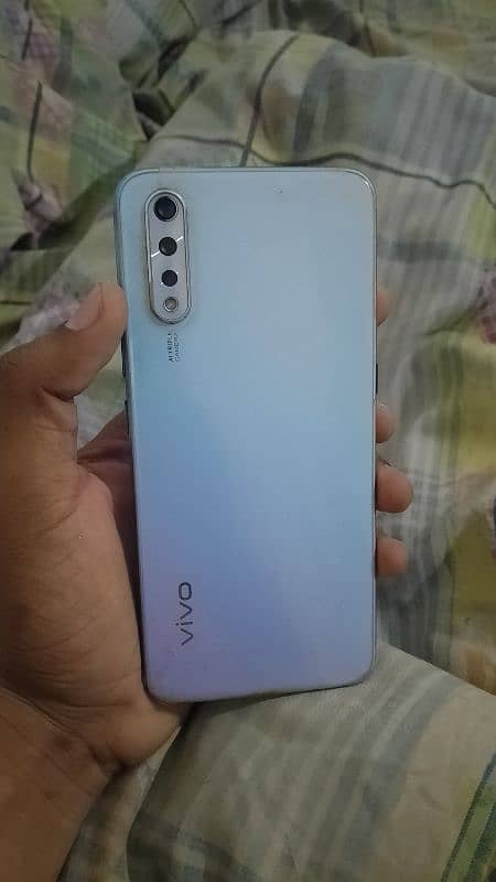 Vivo S1 4/128 4