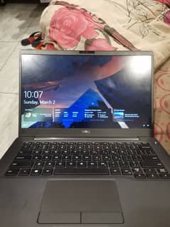 Core i7 8 Generation Latitude 7300