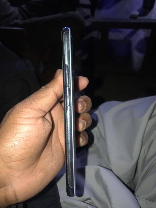 VIVO S1 WITH BOX  PHONE FOR SELL FULL OK HAI NO OPEN NO REPAIR 4