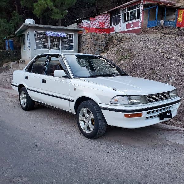 Toyota Corolla 1988 4