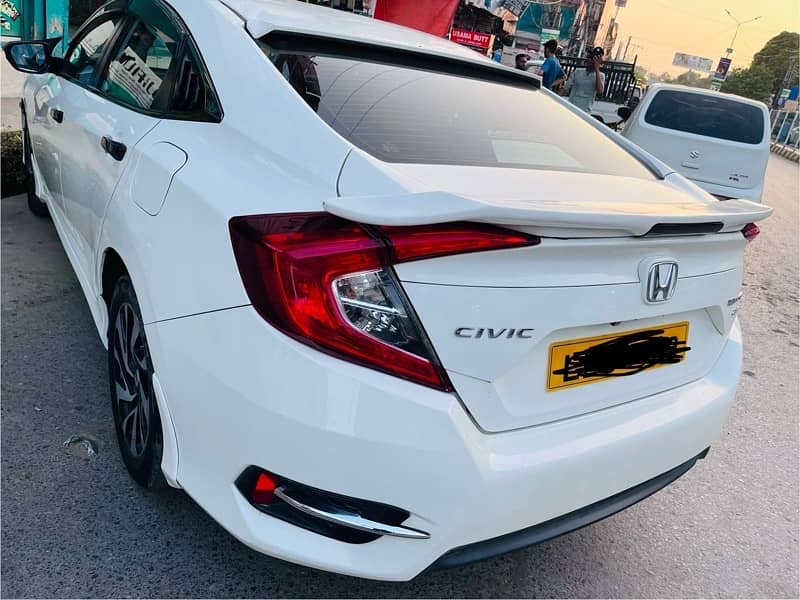 Honda Civic Oriel 2018 1